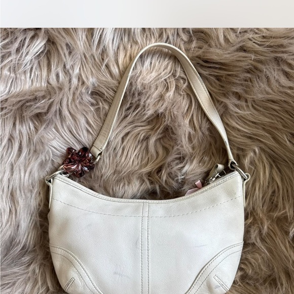 Y2K Coach mini Cream Shoulder Bag - Picture 3 of 9